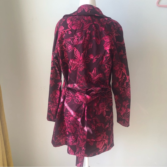 Central falls red(hot pink) and black floral trench coat. Size S - Picture 7 of 10